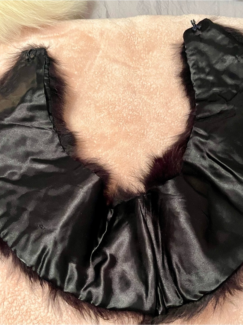 Beautiful Stylish Genuine Black Rabbit Fur Collar - Picture 3 of 4